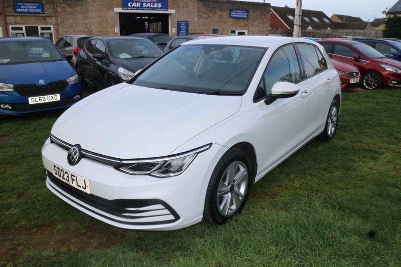 Volkswagen Golf Life Tdi White #2