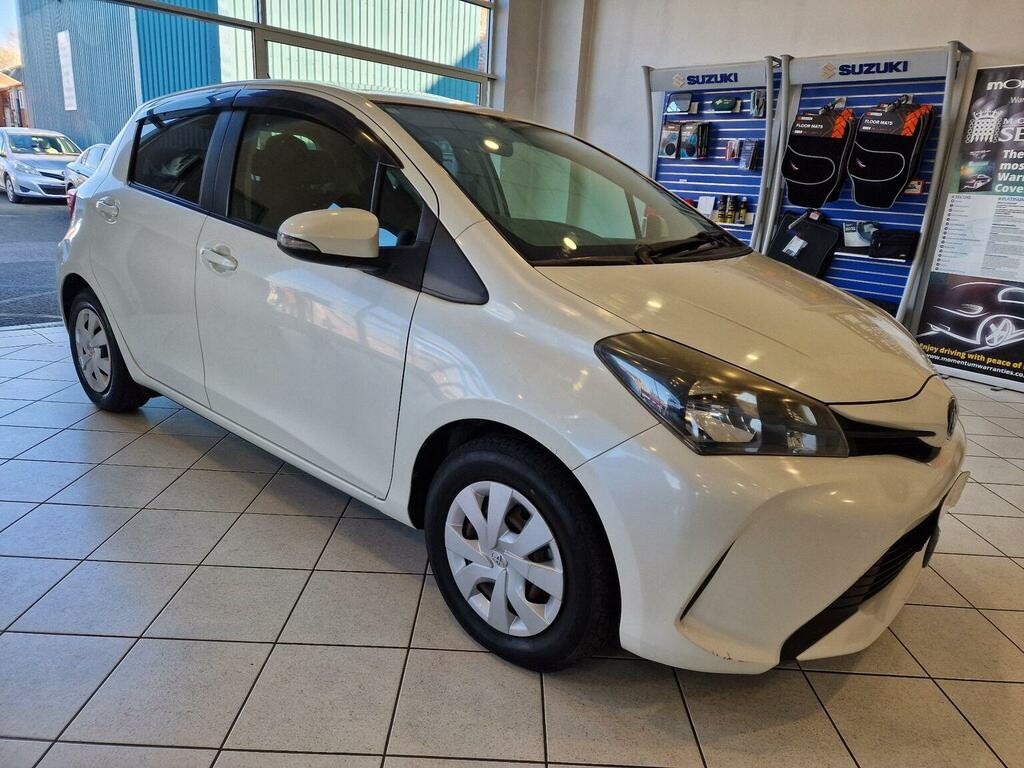 Toyota Vitz Hatchback 1.3 201414 White