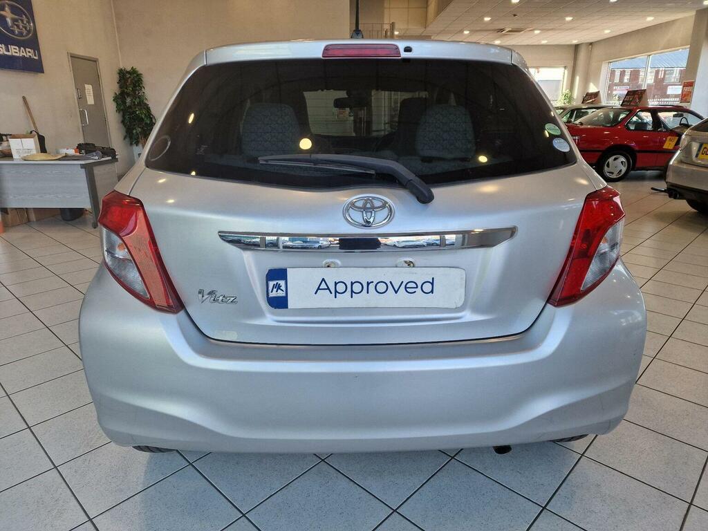 Toyota Vitz Hatchback Blue #7
