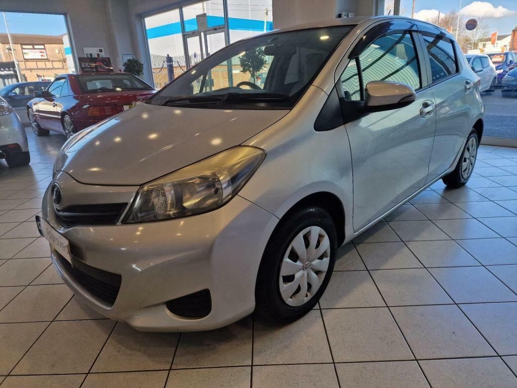 Toyota Vitz Hatchback Blue #28
