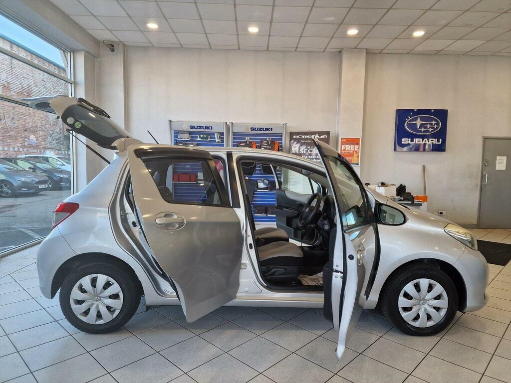 Toyota Vitz Hatchback Blue #9