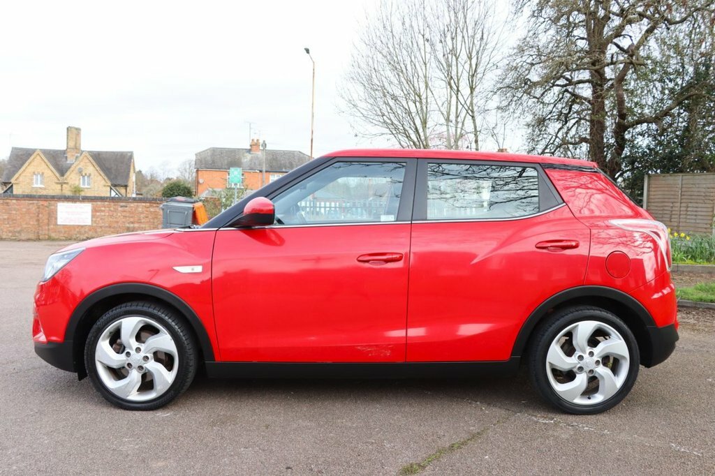 SsangYong Tivoli 1.6L Ex Red #6