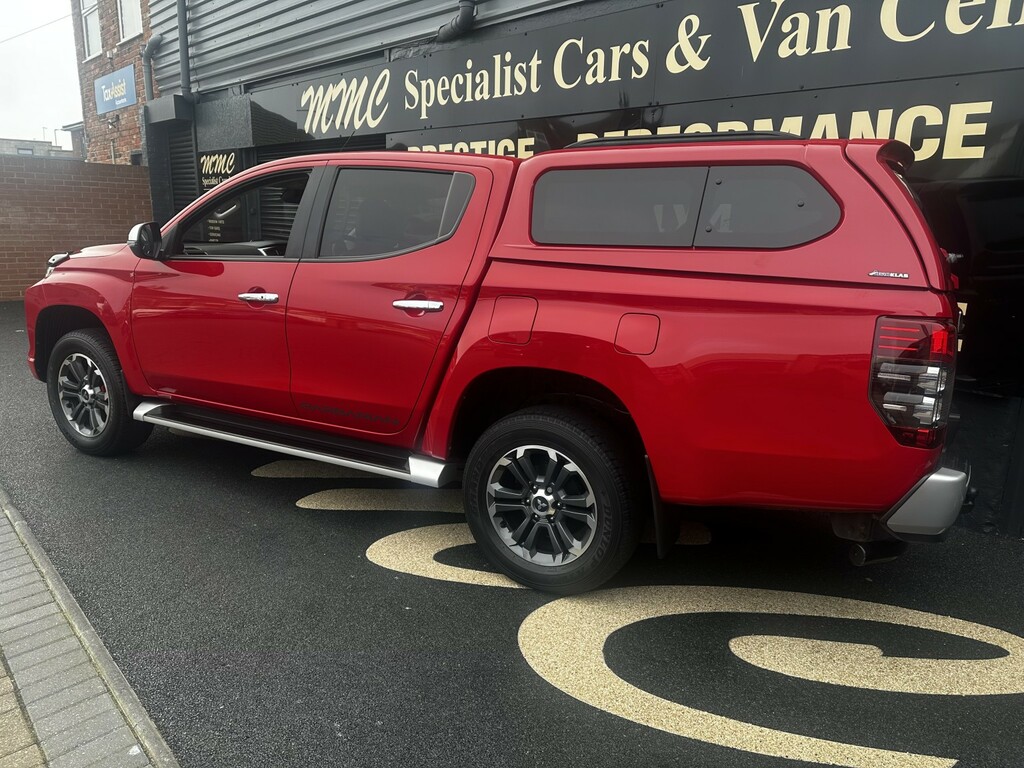 Mitsubishi L200 Pickup 2.2 Di-d Dc Barbarian 202121 YP21XYG Red #6
