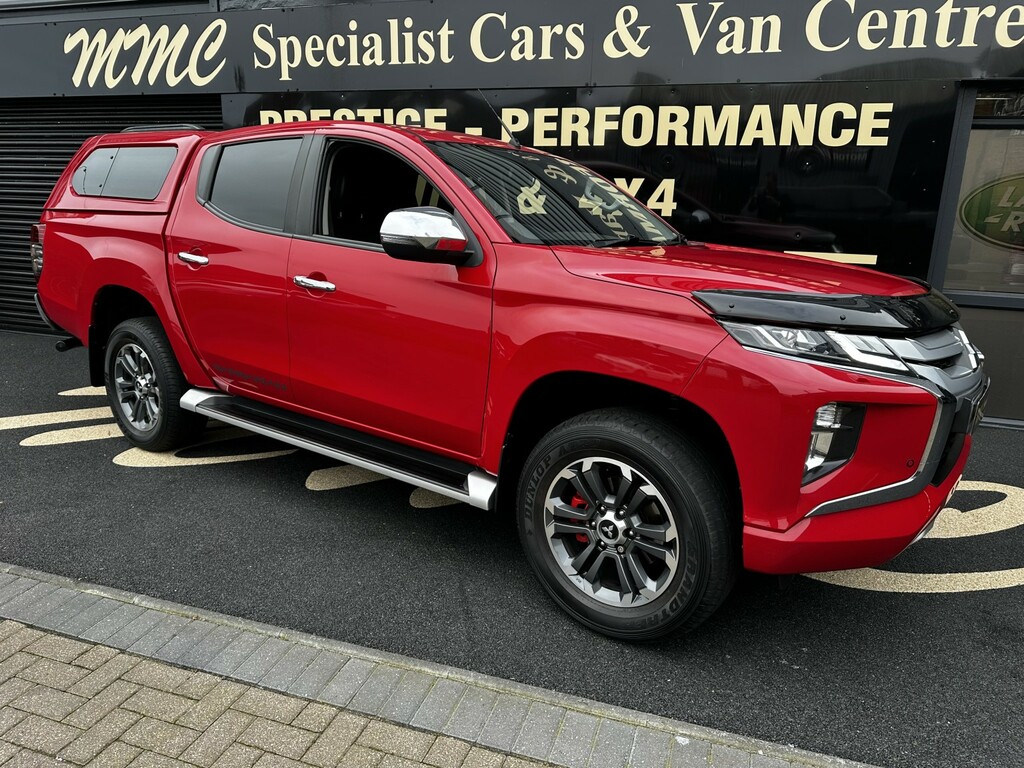 Mitsubishi L200 Pickup 2.2 Di-d Dc Barbarian 202121 Red