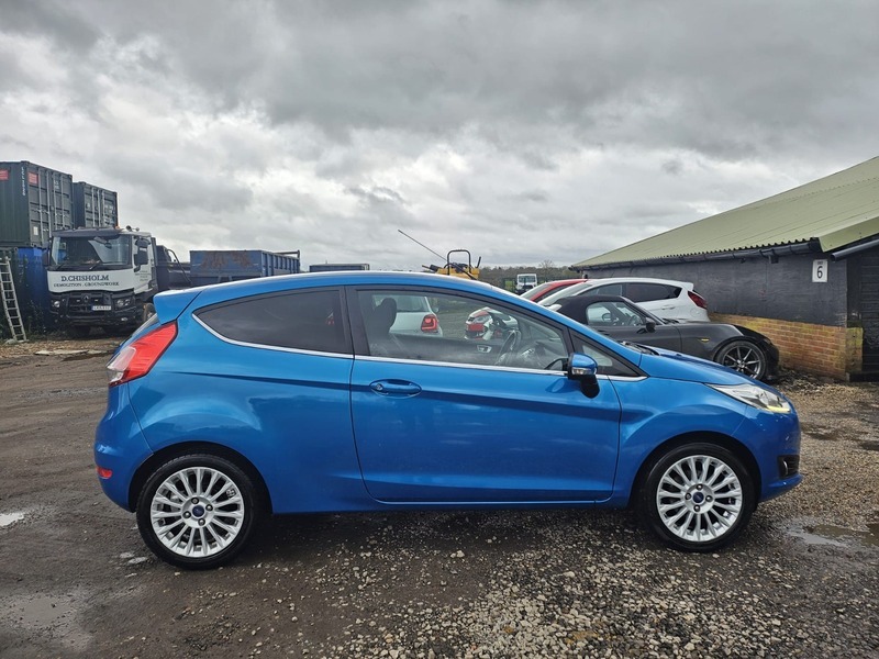 Ford Fiesta Titanium Blue #3