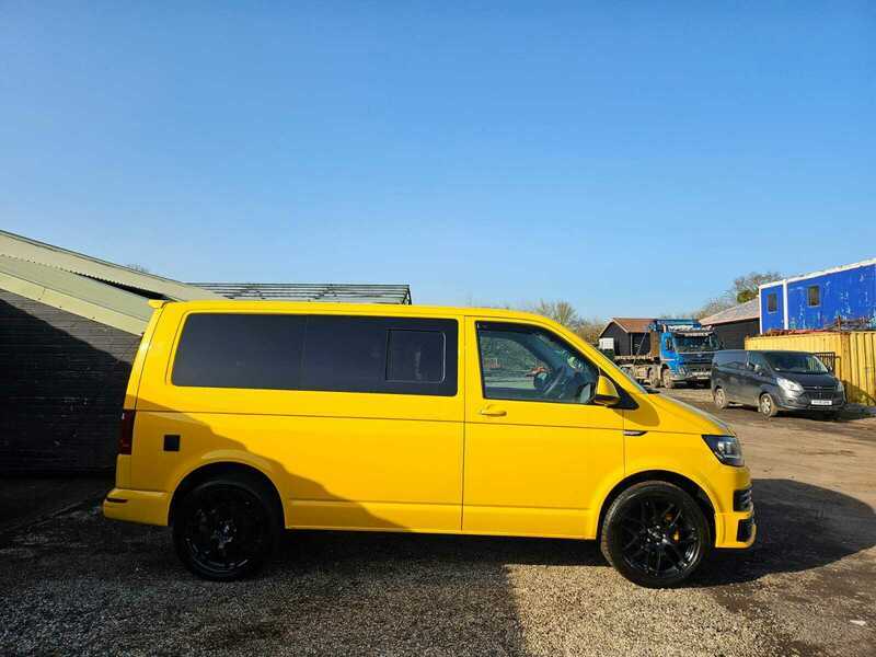 Volkswagen Transporter T32 Tdi Transporter Startline RE66XUV Yellow #4