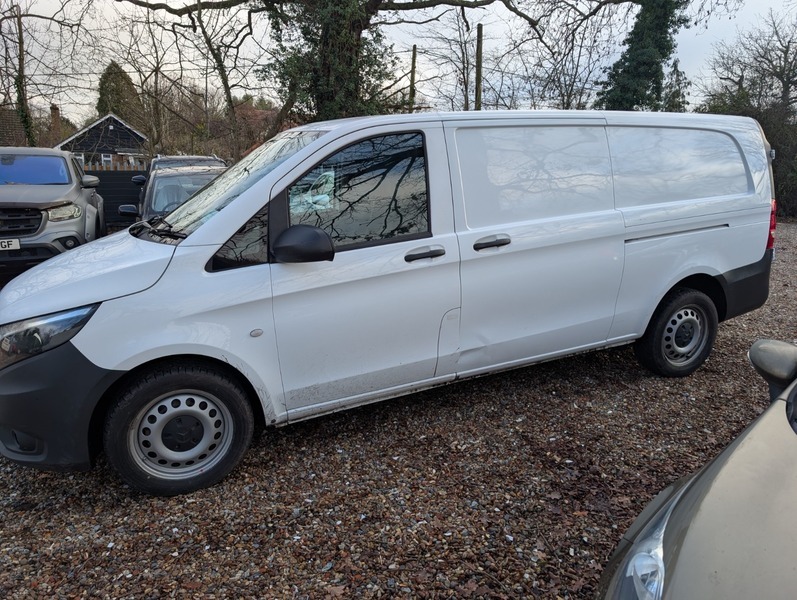 Mercedes-Benz Vito 116 Progressive L3 White
