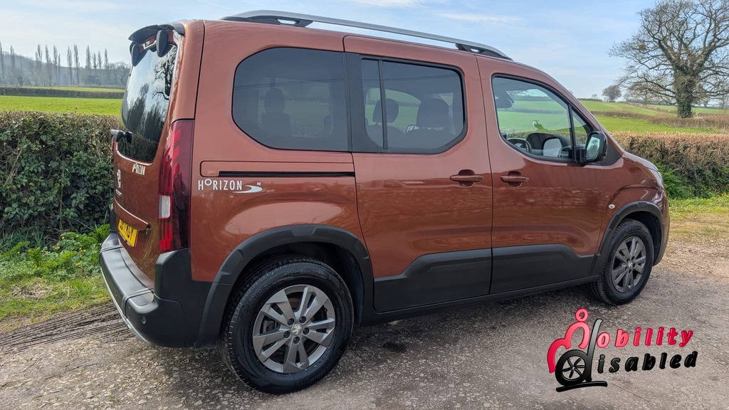 Peugeot Rifter Mpv 1.5 Hdi Wheelchair Disabled Accessible Vehicle SB71KGY Brown #5