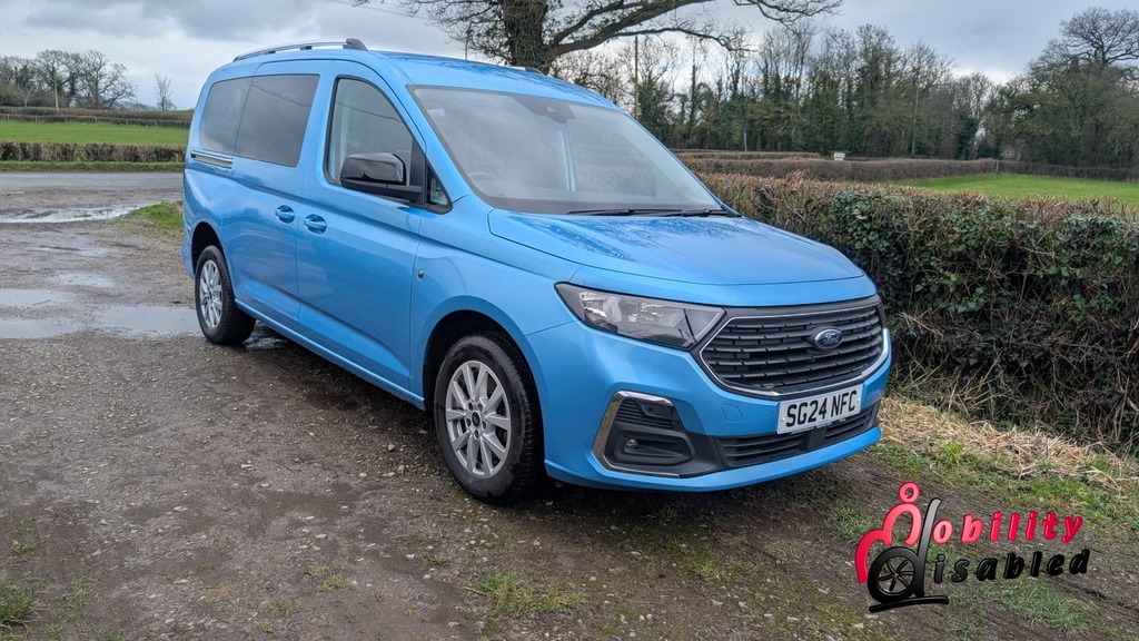 Ford Grand Tourneo Connect Mpv Titanium Wheelchair Access Vehicle 2024 Blue #3
