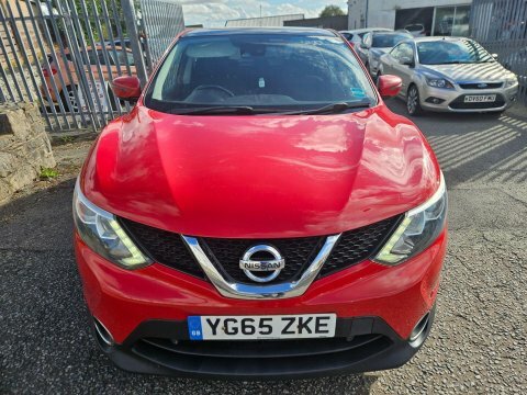 Nissan Qashqai 1.5 Dci Acenta Red