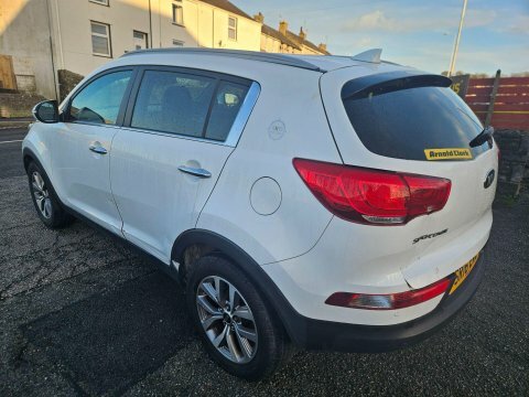 Kia Sportage 1.6 Gdi Ecodynamics SR16EWE White #4