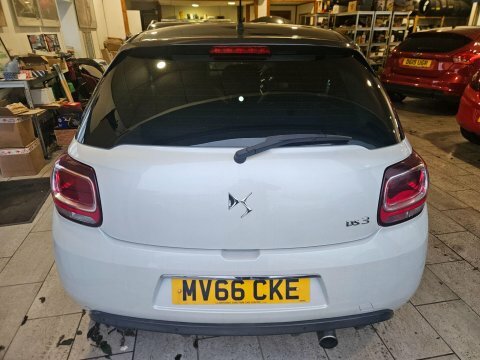 DS DS 3 1.2 Puretech Elegance MV66CKE White #4