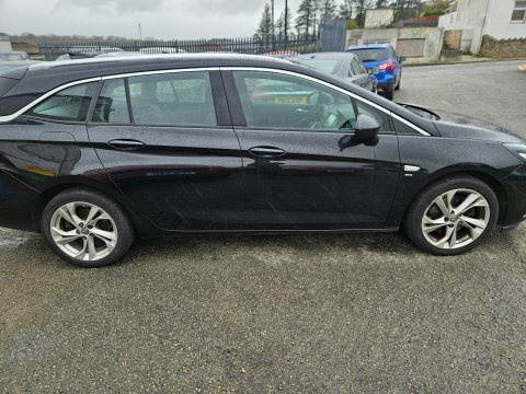 Vauxhall Astra Sri Nav Cdti DP18VBG Black #3