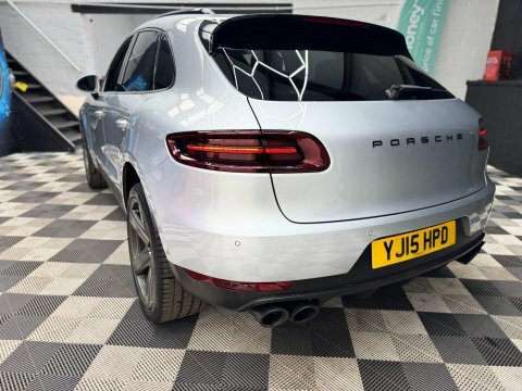 Porsche Macan 3.0 Td V6 YJ15HPD Silver #4