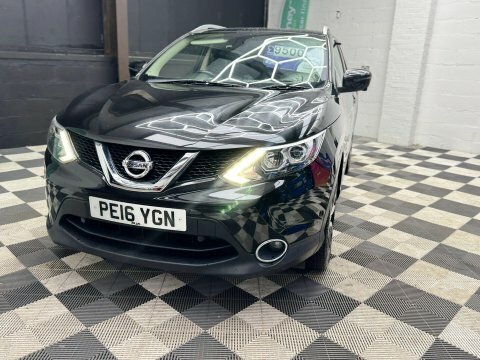 Nissan Qashqai 1.2 Dig-t Tekna PE16YGN Black #2