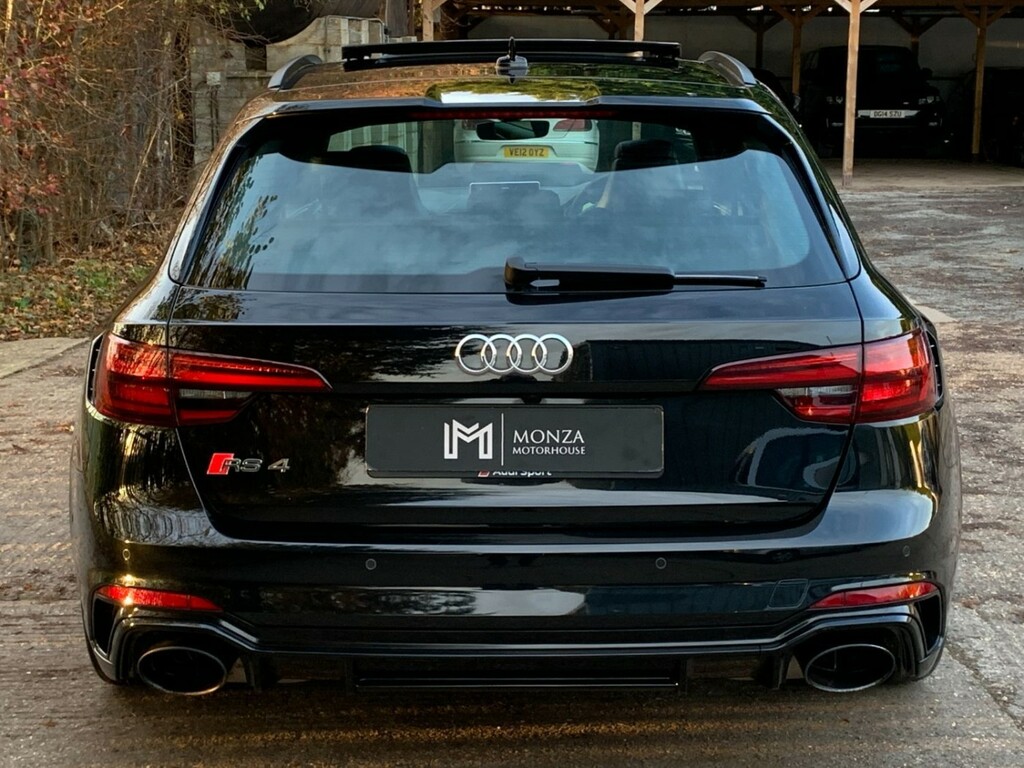 Audi RS4 Avant 2.9 Tfsi V6 Tiptronic Quattro Black #4
