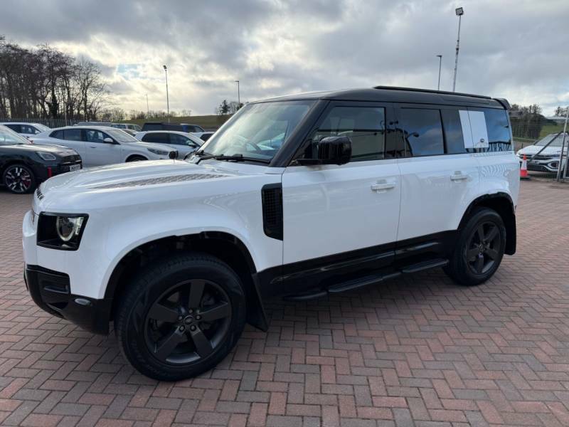 Land Rover Defender 110 110 3.0 D250 Se - 2023 23 NA23OJU Black #4
