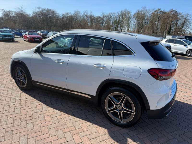 Mercedes-Benz GLA Class Gla200 Amg Line Premium - 2022 22 PE22XZA White #6