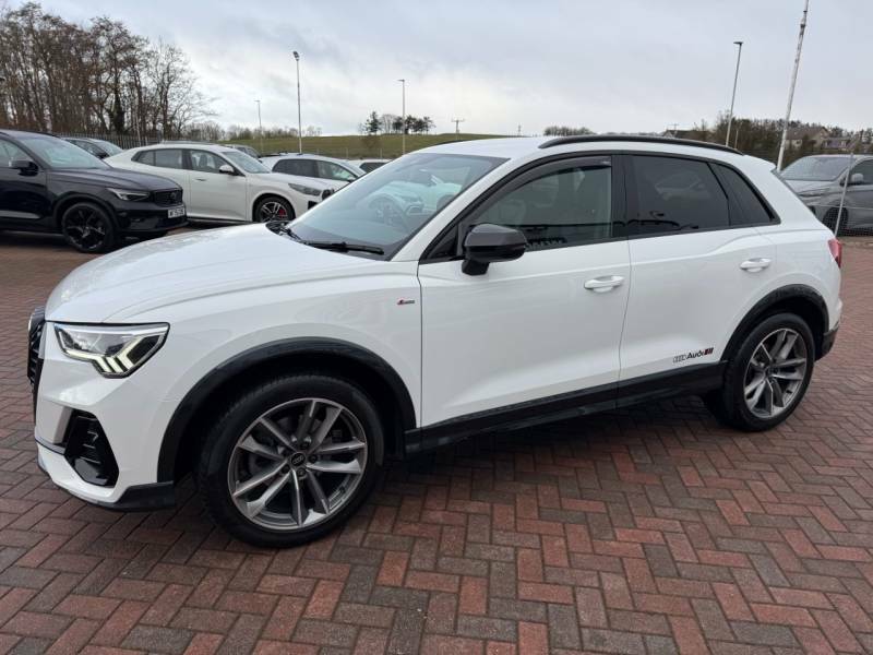 Audi Q3 35 1.5Tfsi 150 Black Edition - 2022 72 SW72CNC White #4