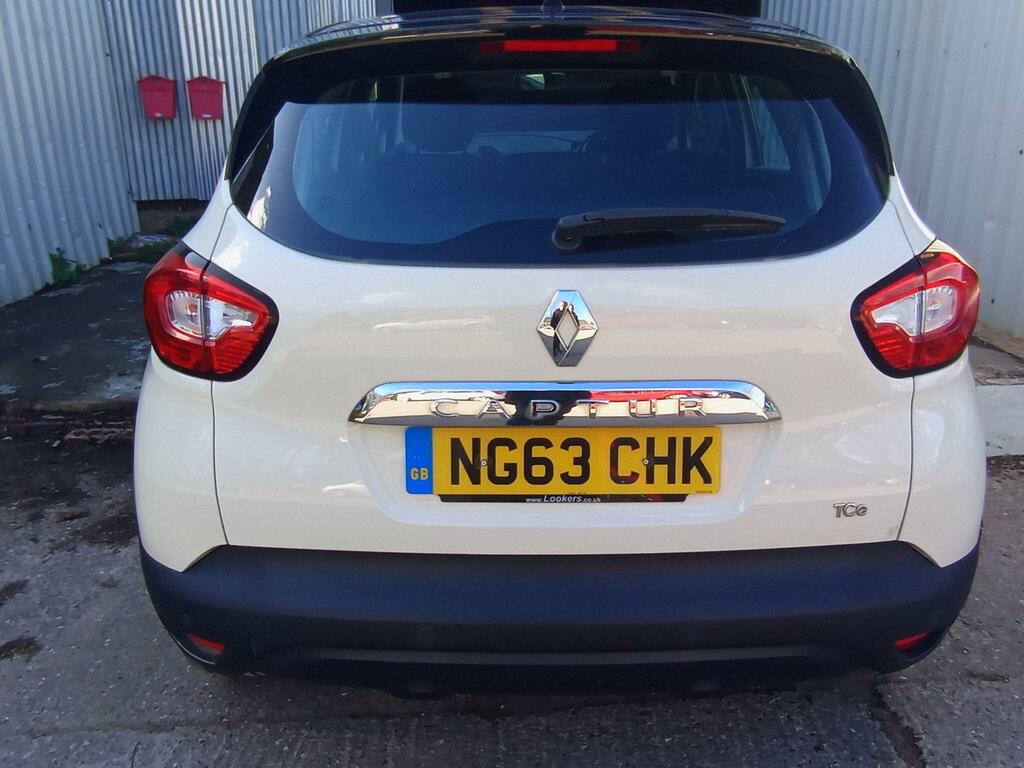 Renault Captur 0.9 Tce Energy Dynamique Medianav Euro 5 Ss NG63CHK White #6