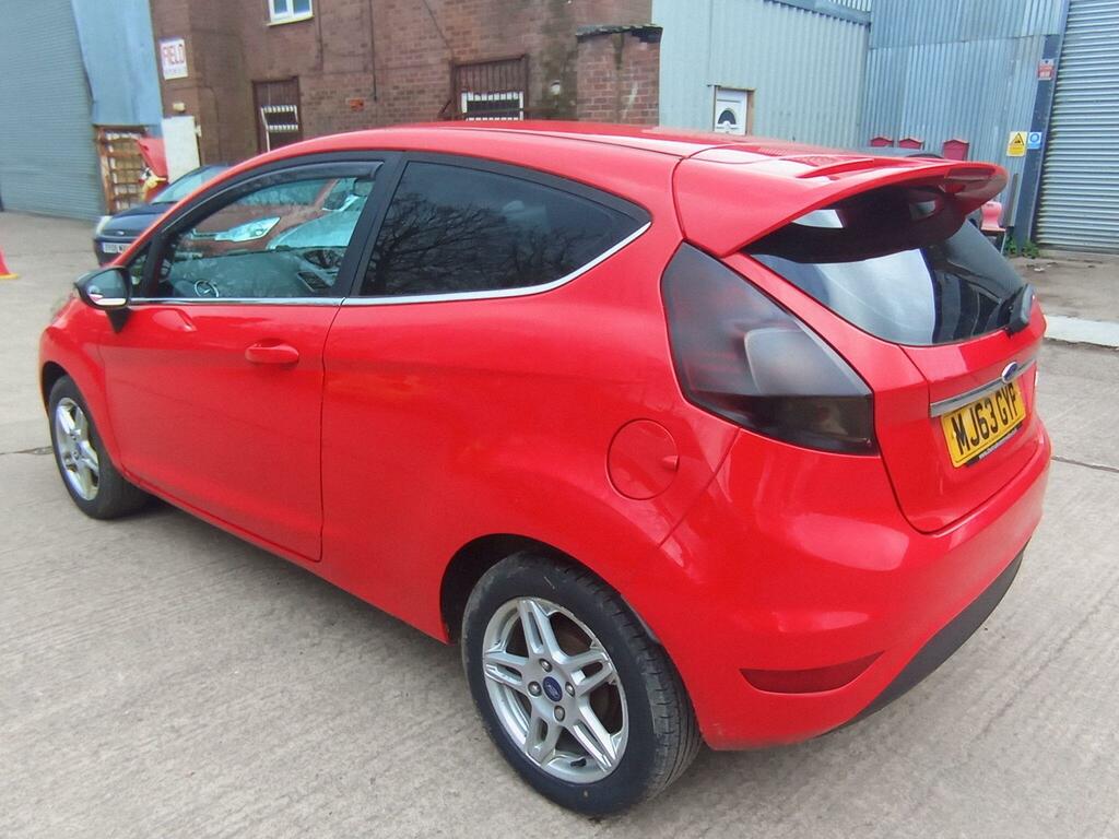 Ford Fiesta 1.25 Zetec Euro 5 MJ63GYP Red #5