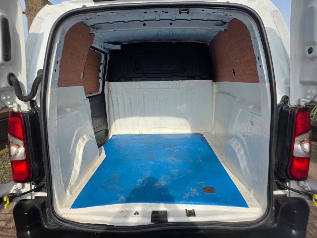 Peugeot Partner 1.5 Bluehdi 1000 Professional Premium Standard Pan UGZ9449 White #6