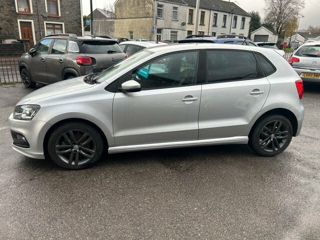 Volkswagen Polo 1.0 Tsi Bluemotion Tech R-line Hatchback Petro Silver #4