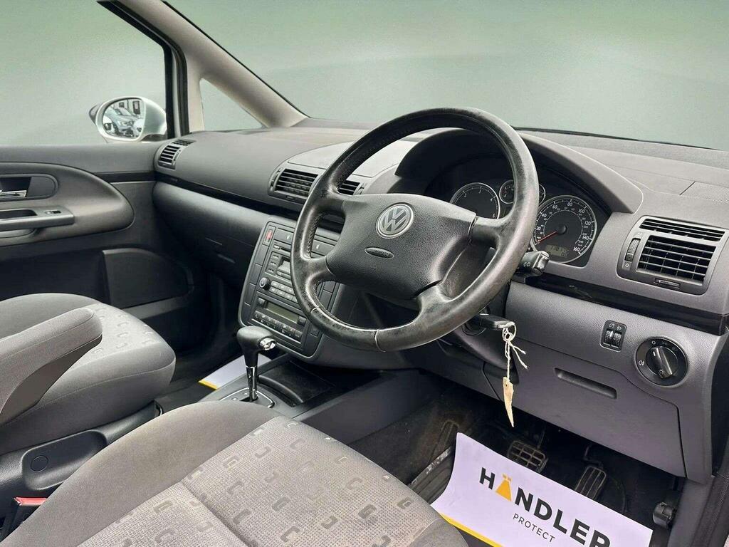 Volkswagen Sharan  Blue #20