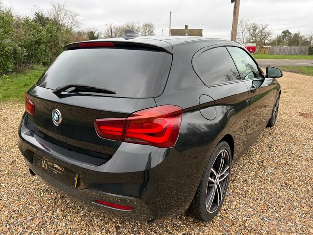 BMW 1 Series Petrol YF67DVV Black #4