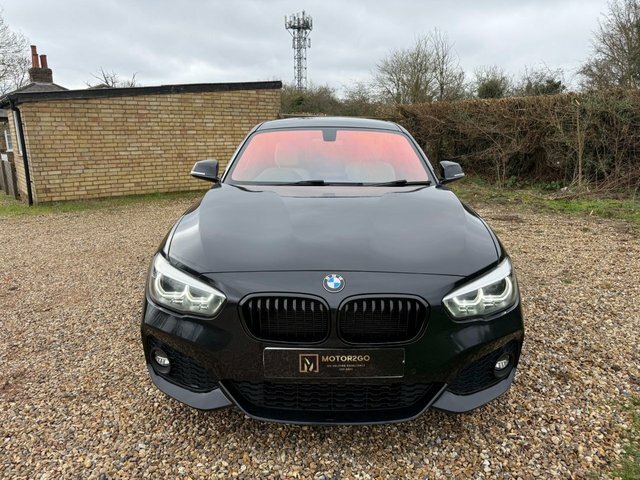 BMW 1 Series Petrol YF67DVV Black #2