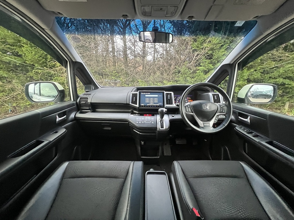 Honda StepWagon Spada Z Cool Spirit #2