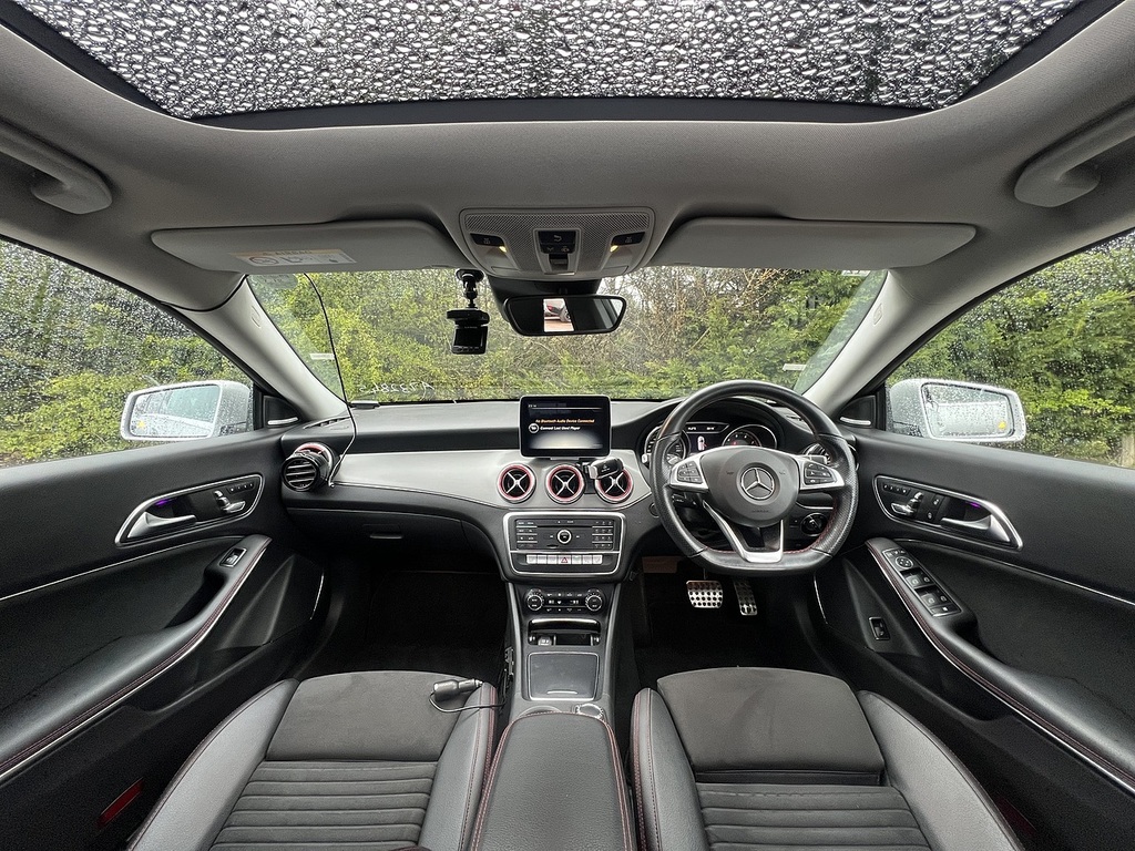 Mercedes-Benz CLA Class Cla 180 Amg Line Premium Plus #2
