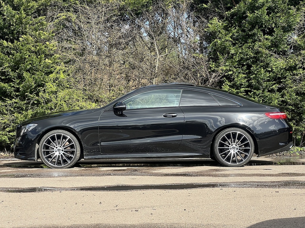 Mercedes-Benz E Class E220d Amg Line KR67OHG Black #5