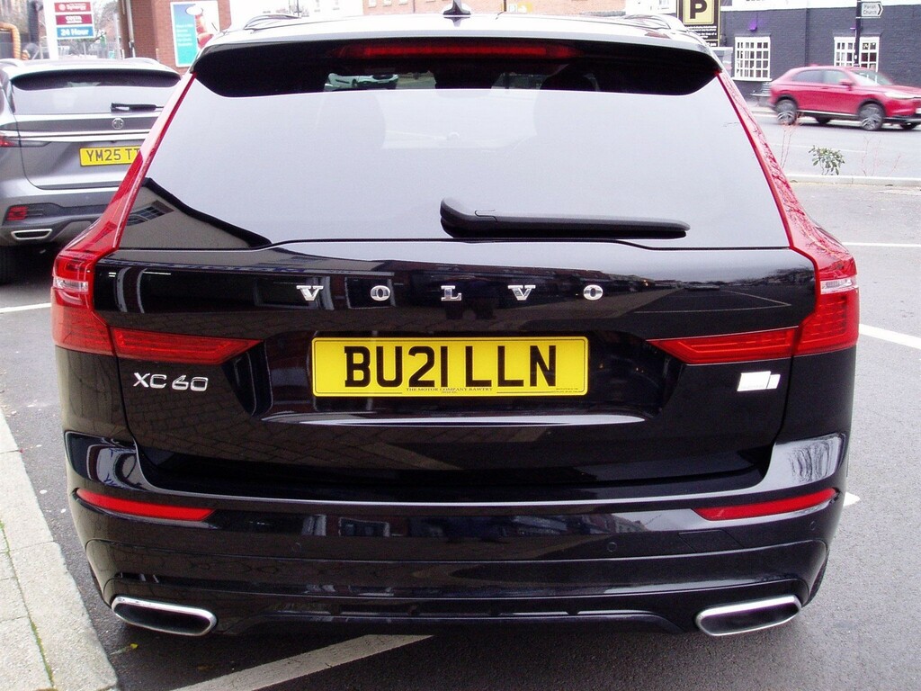 Volvo XC60 2.0H T8 Twin Engine Recharge 11.6Kwh R-design Pro #5