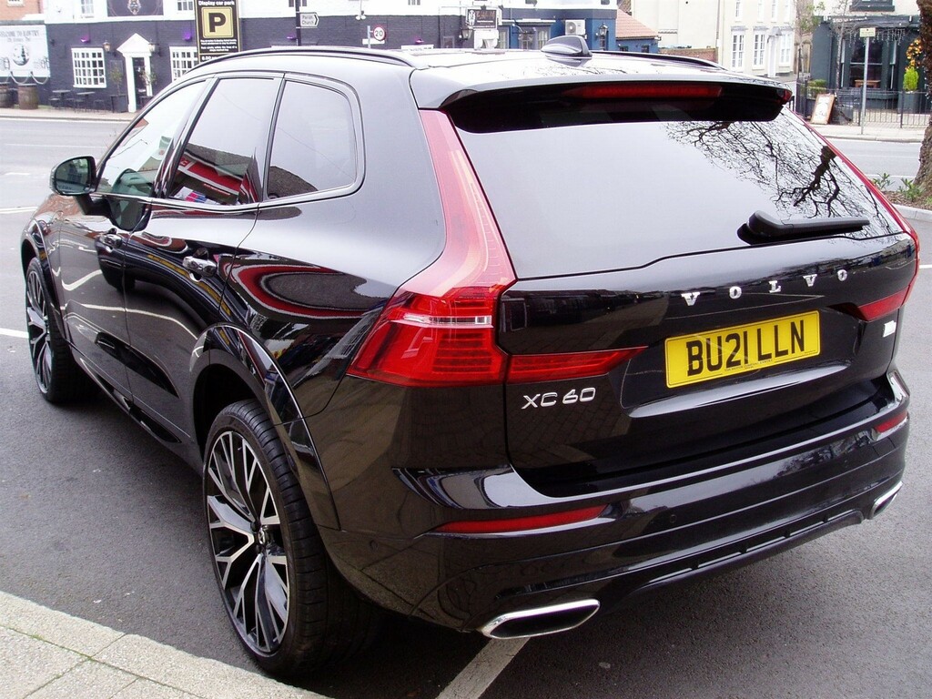 Volvo XC60 2.0H T8 Twin Engine Recharge 11.6Kwh R-design Pro #3