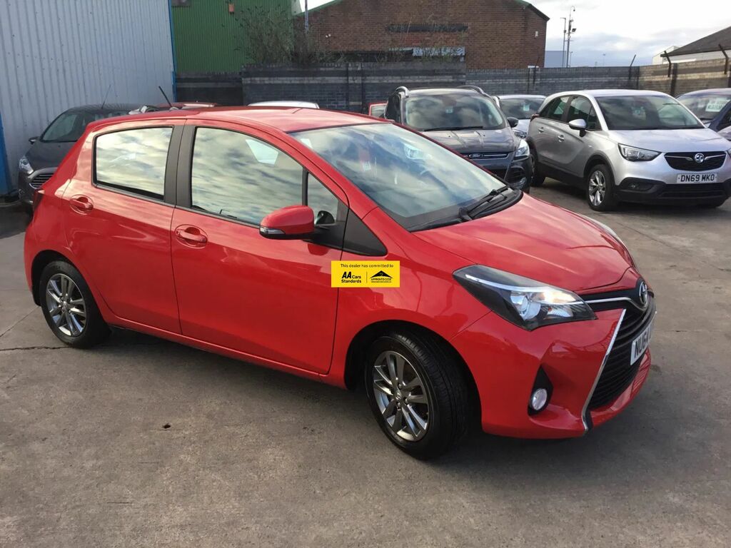 Toyota Yaris Yaris Hatchback Red