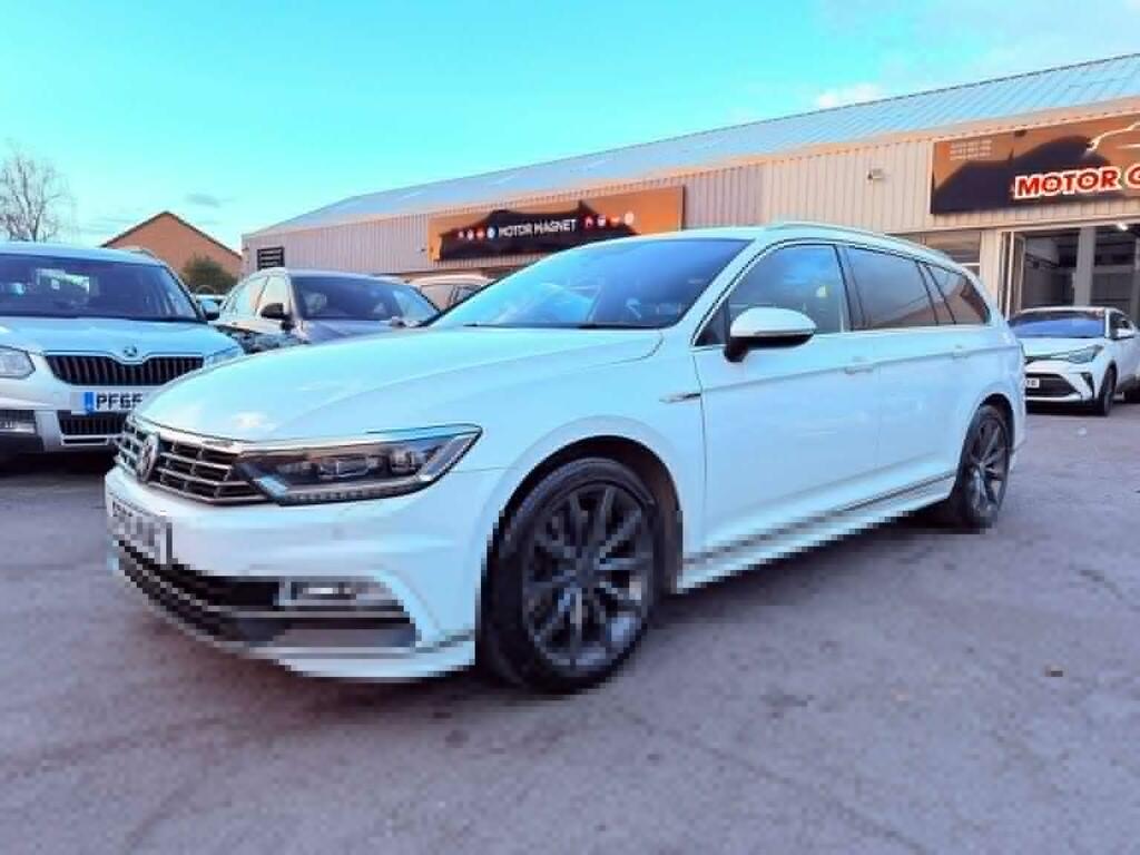 Volkswagen Passat 2.0 Bitdi Bluemotion Tech R-line Dsg 4Motion Euro White