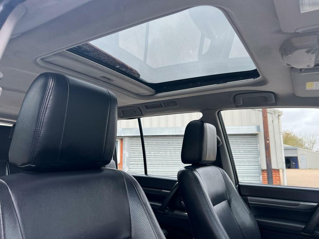Mitsubishi Shogun 3.2 Di-dc 197 Diamond - 2011 11 Red #17