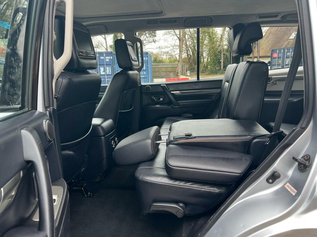 Mitsubishi Shogun 3.2 Di-dc 197 Diamond - 2011 11 Red #22