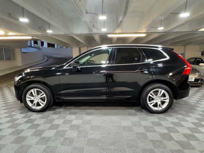 Volvo XC60 2.0 D4 Momentum Awd - 2018 68 YN68GVX Black #2