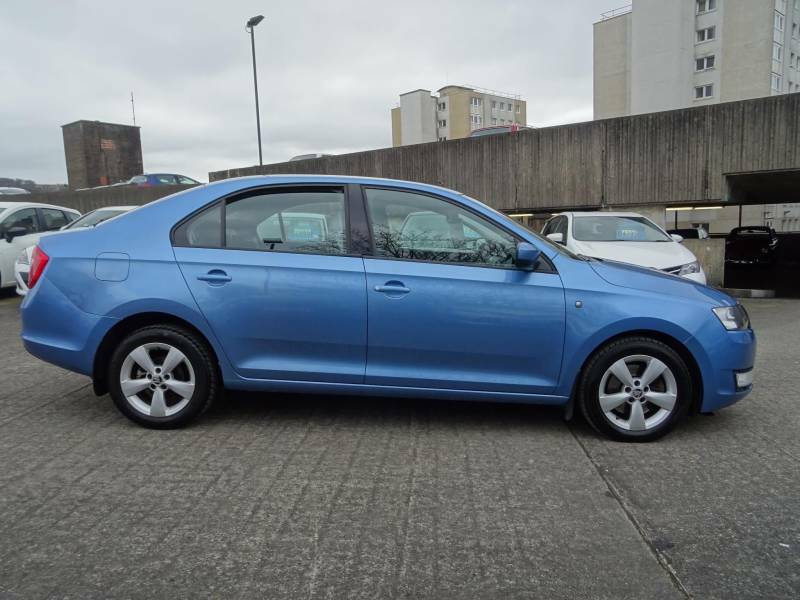 Skoda Rapid 1.6 Tdi Cr Greentech Se - 2013 13 Blue #5
