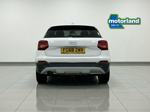 Audi Q2 Tfsi 30 Sport Suv FG68ZMV White #5