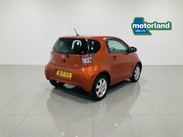 Toyota IQ Vvt-i Hatchback Orange #6