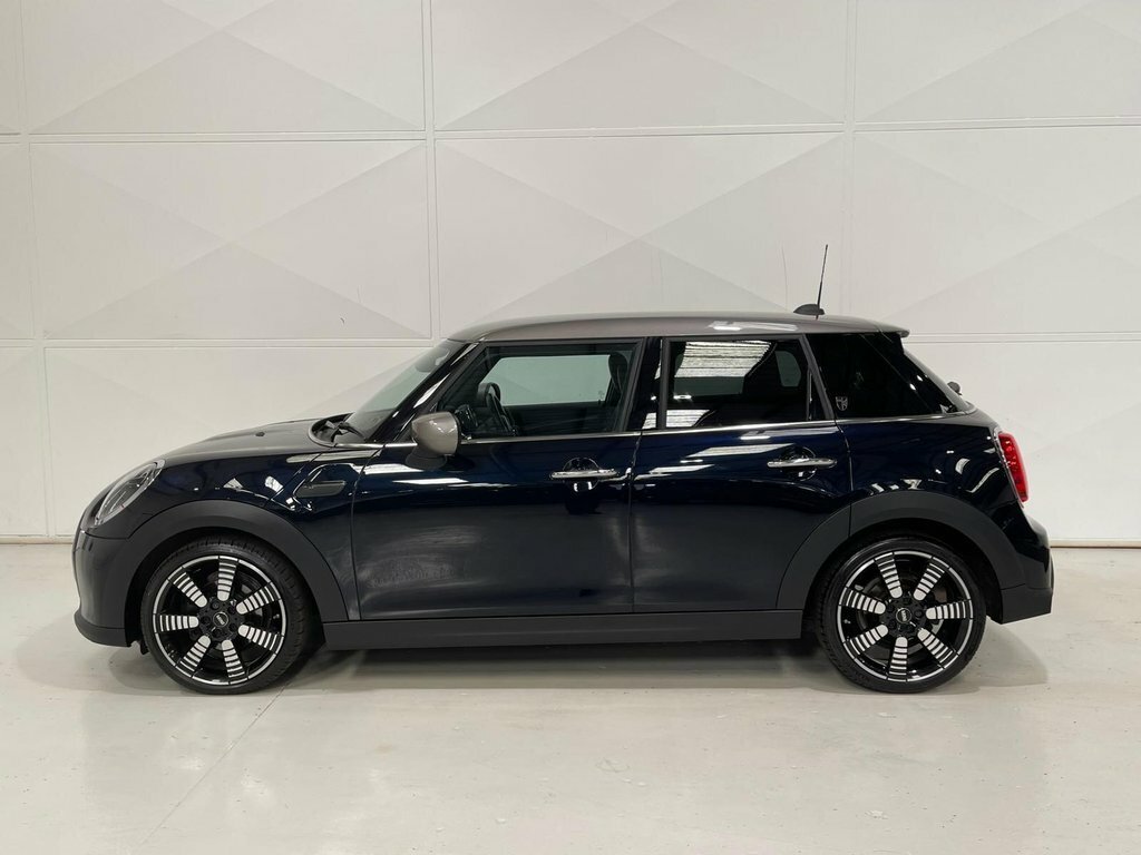 Mini Hatch 1.5 Cooper Exclusive Hatchback Steptron BT72ZSR Black #6