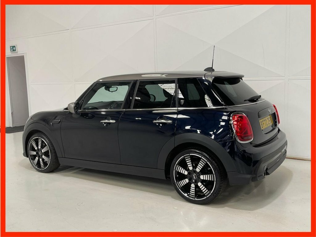 Mini Hatch 1.5 Cooper Exclusive Hatchback Steptron BT72ZSR Black #5