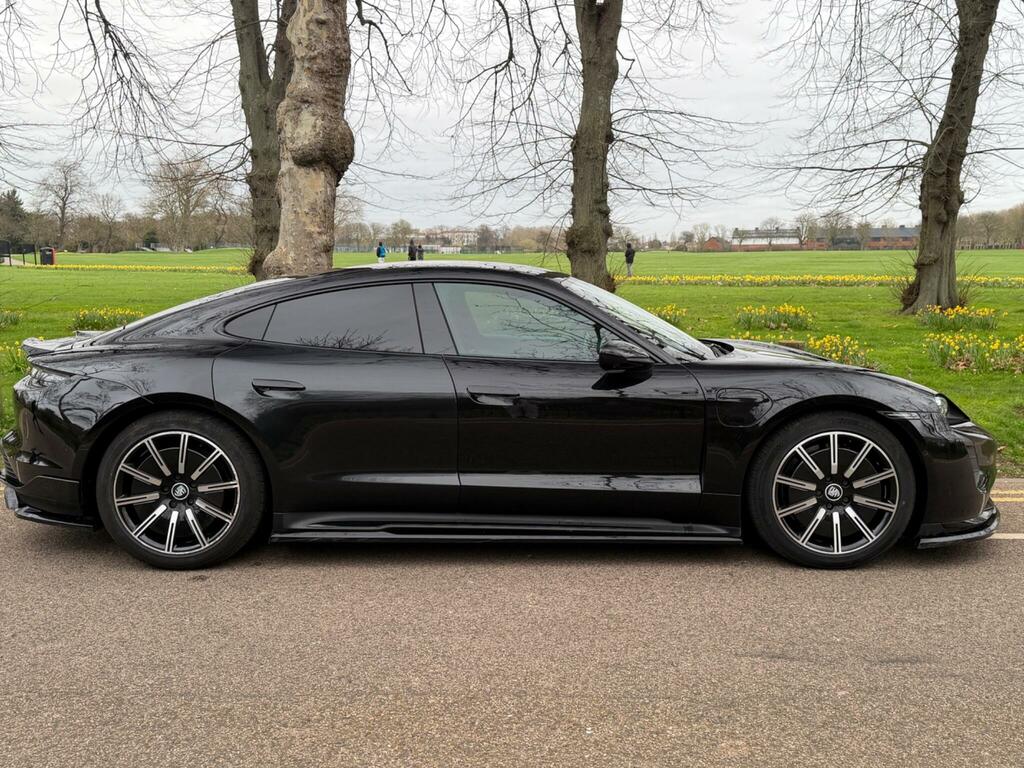 Porsche Taycan Performance Plus 93.4Kwh Turbo 4Wd Black #3