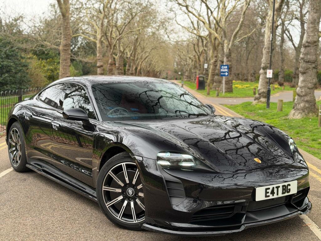 Porsche Taycan Performance Plus 93.4Kwh Turbo 4Wd Black