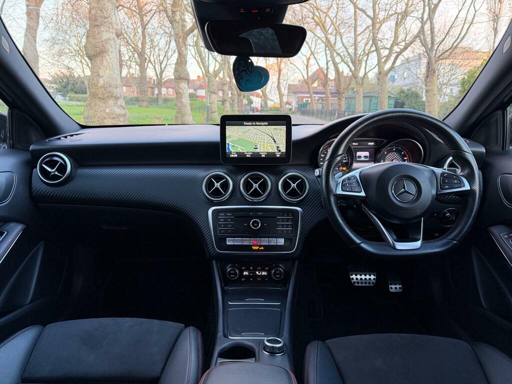 Mercedes-Benz A Class 1.5 A180d Amg Line Premium 7G-dct Euro 6 Ss 5 WU17ZRE Black #4