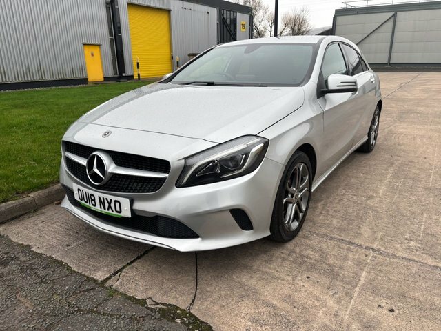 Mercedes-Benz A Class 1.6 A200 Sport Edition Hatchback 7G-dct OU18NXO Silver #2