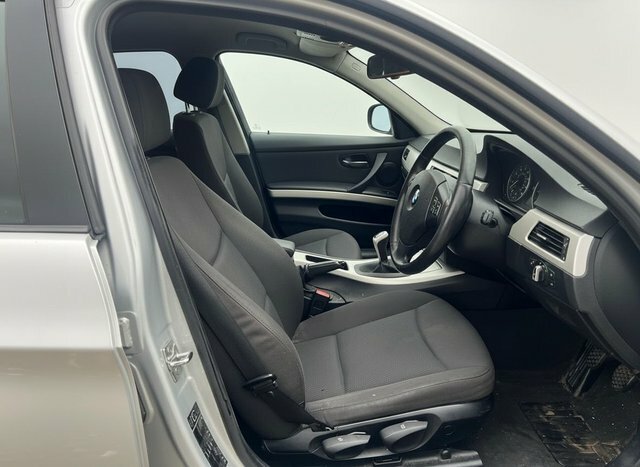 BMW 3 Series 318I Se Saloon Silver #5